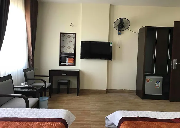 Khách sạn Venus 2 *